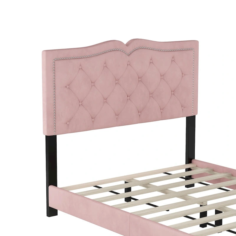 Cadre de lit plateforme capitonné en velours rose avec tête de lit rivetée