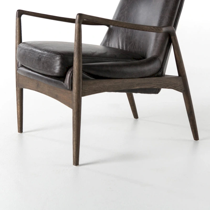 Fauteuil d'appoint moderne du milieu du siècle avec structure en bois sculpté