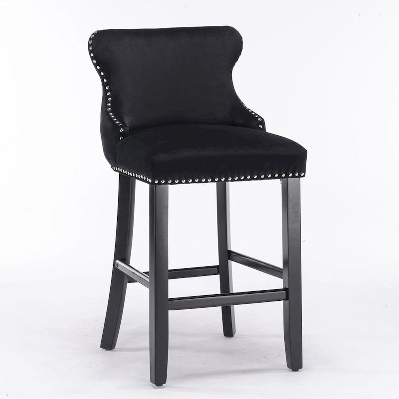 Tabouret de bar à dossier ailé capitonné en velours avec garniture cloutée