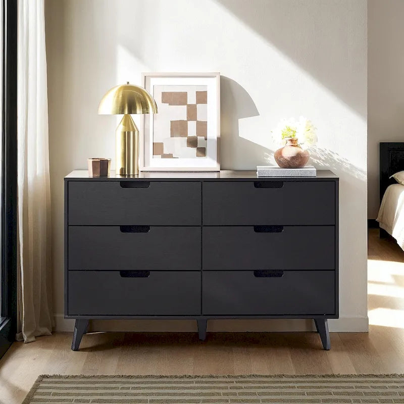 Commode moderne en bois à 6 tiroirs avec pieds inclinés et poignées découpées