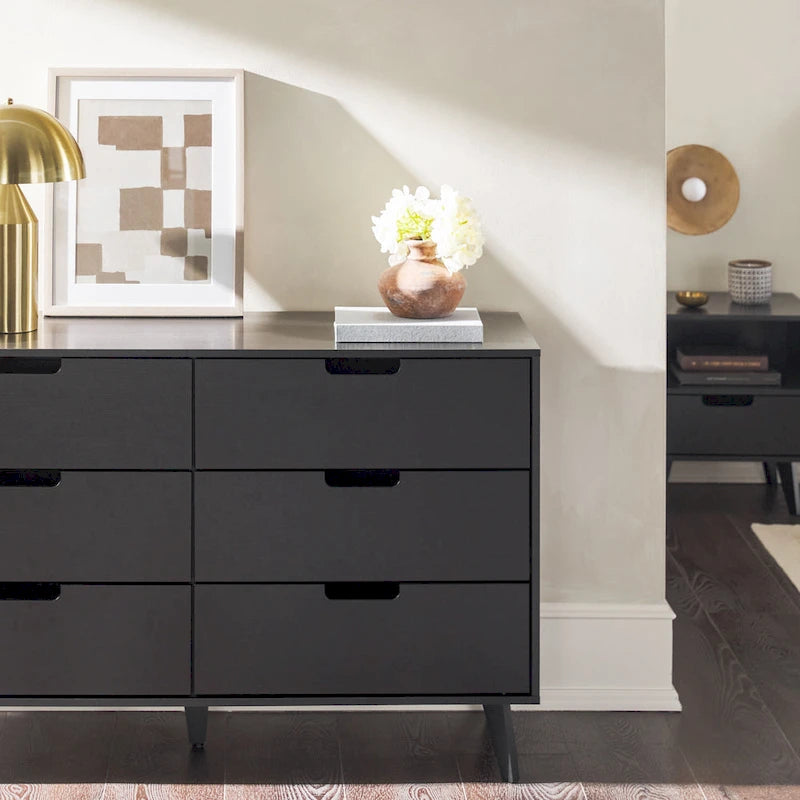 Commode moderne en bois à 6 tiroirs avec pieds inclinés et poignées découpées