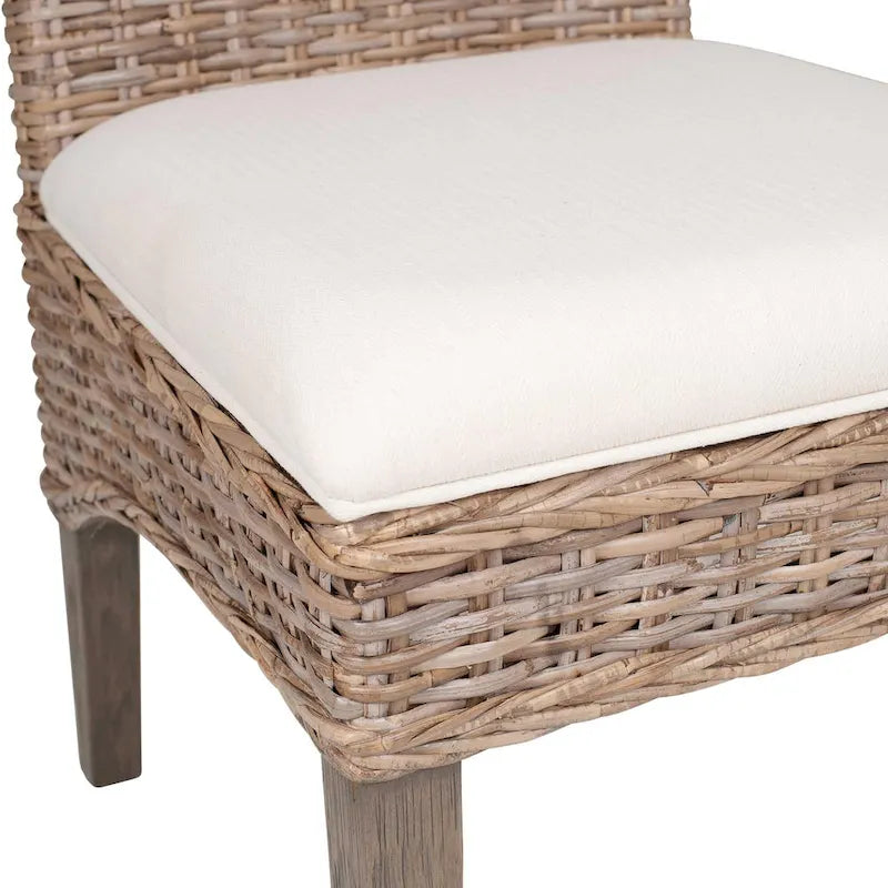Chaise de salle à manger en rotin naturel tressé à la main avec coussin crème et pieds en acajou
