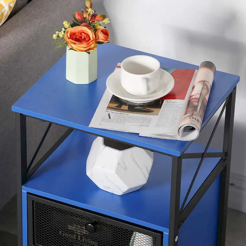 Table de chevet industrielle avec 2 tiroirs en maille et étagère ouverte marron rustique